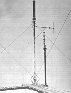 ant-nas-vhf-uhf-01.jpg (193638 bytes)