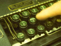 4983.jpg (2761965 bytes)